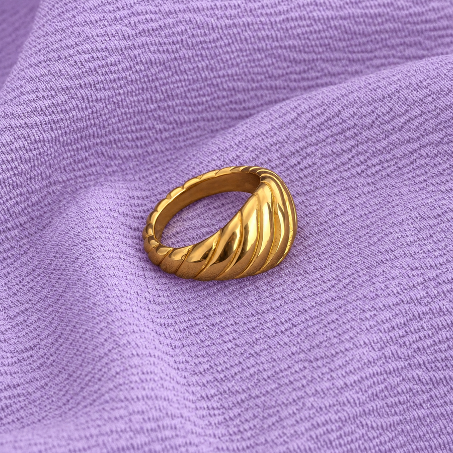 Croissant Dome Ring